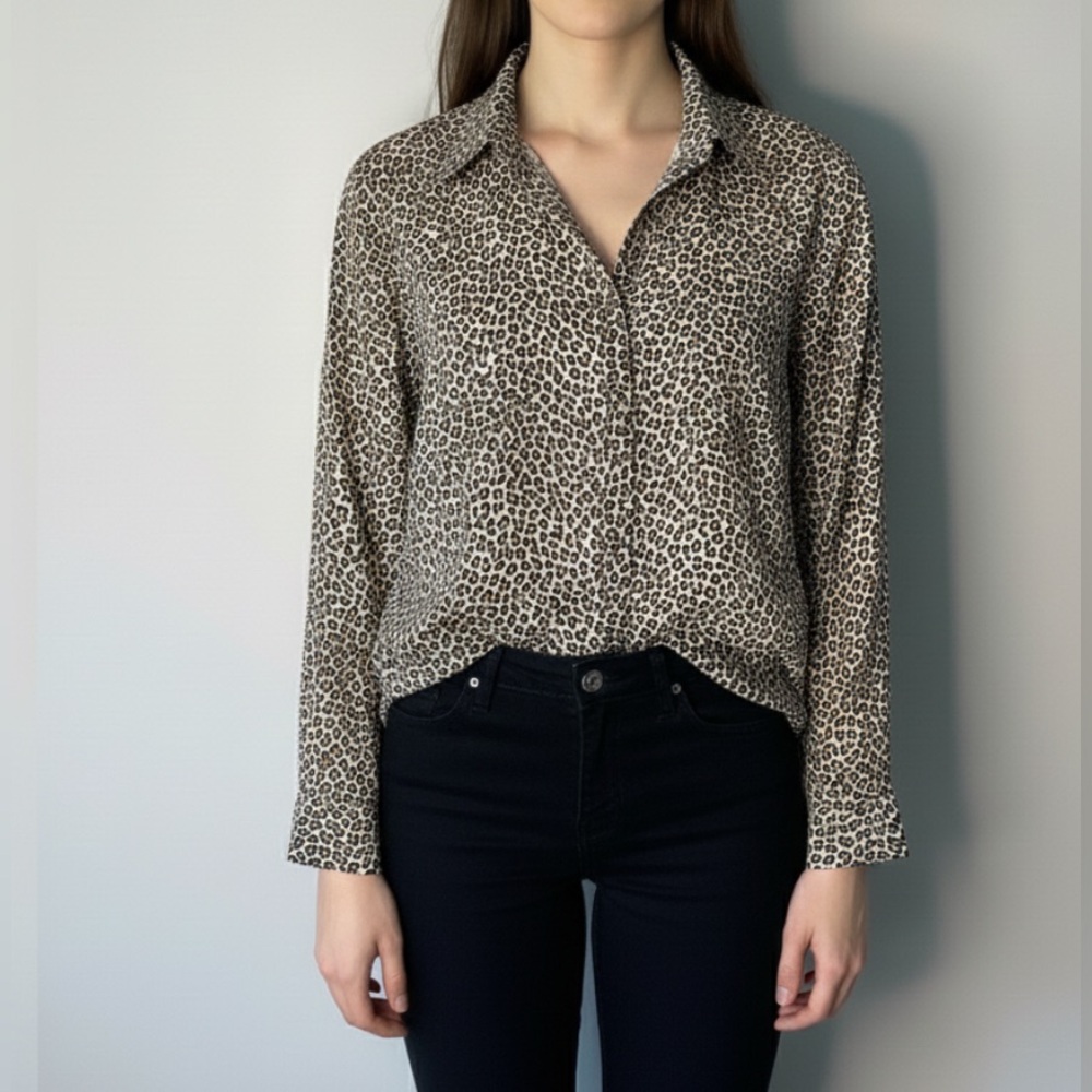 Reitman’s Animal Print Button Up Blouse Medium Petites